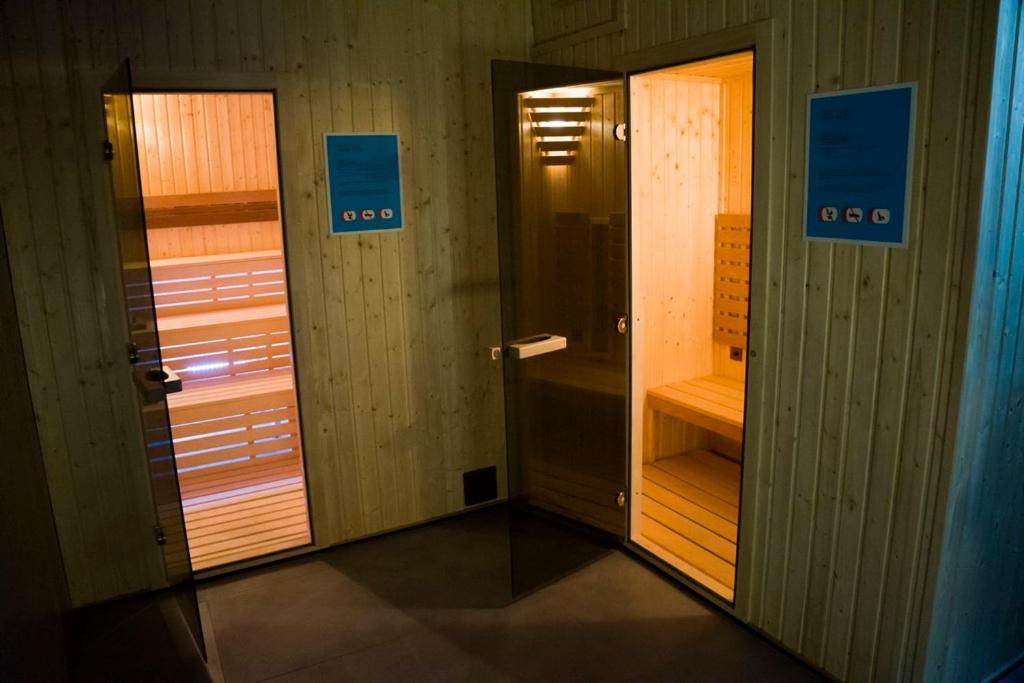 Wellness Hotel Mestska Plavaren Trebisov Luaran gambar